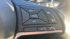 Nissan Qashqai 1.3 DiG-T N-Connecta 5dr Petrol Hatchback